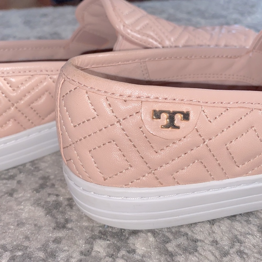 * SOLD ** - Tory Burch Jesse Quilted Sneakers
